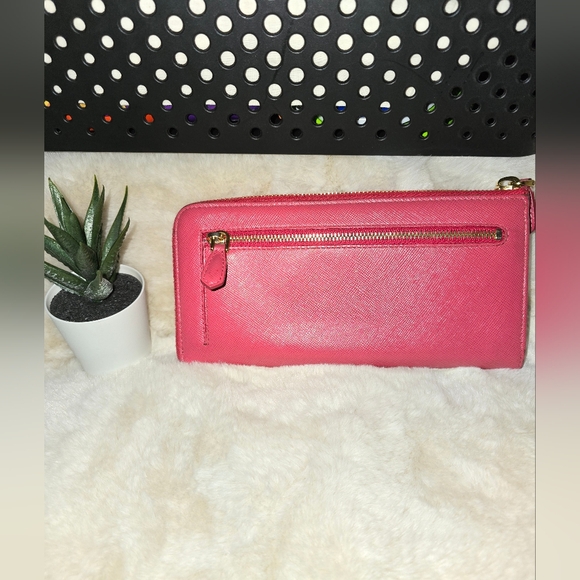 Pink Prada Wallet - Picture 11 of 11
